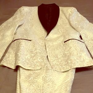 White &black sequence embellish suit slim fit.